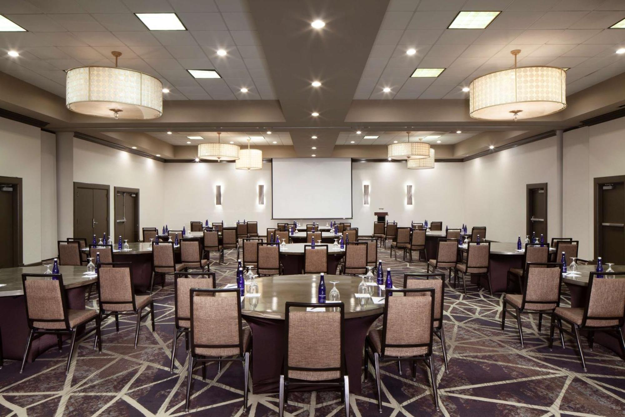 Hotel Embassy By Hilton Airport Filadelfia