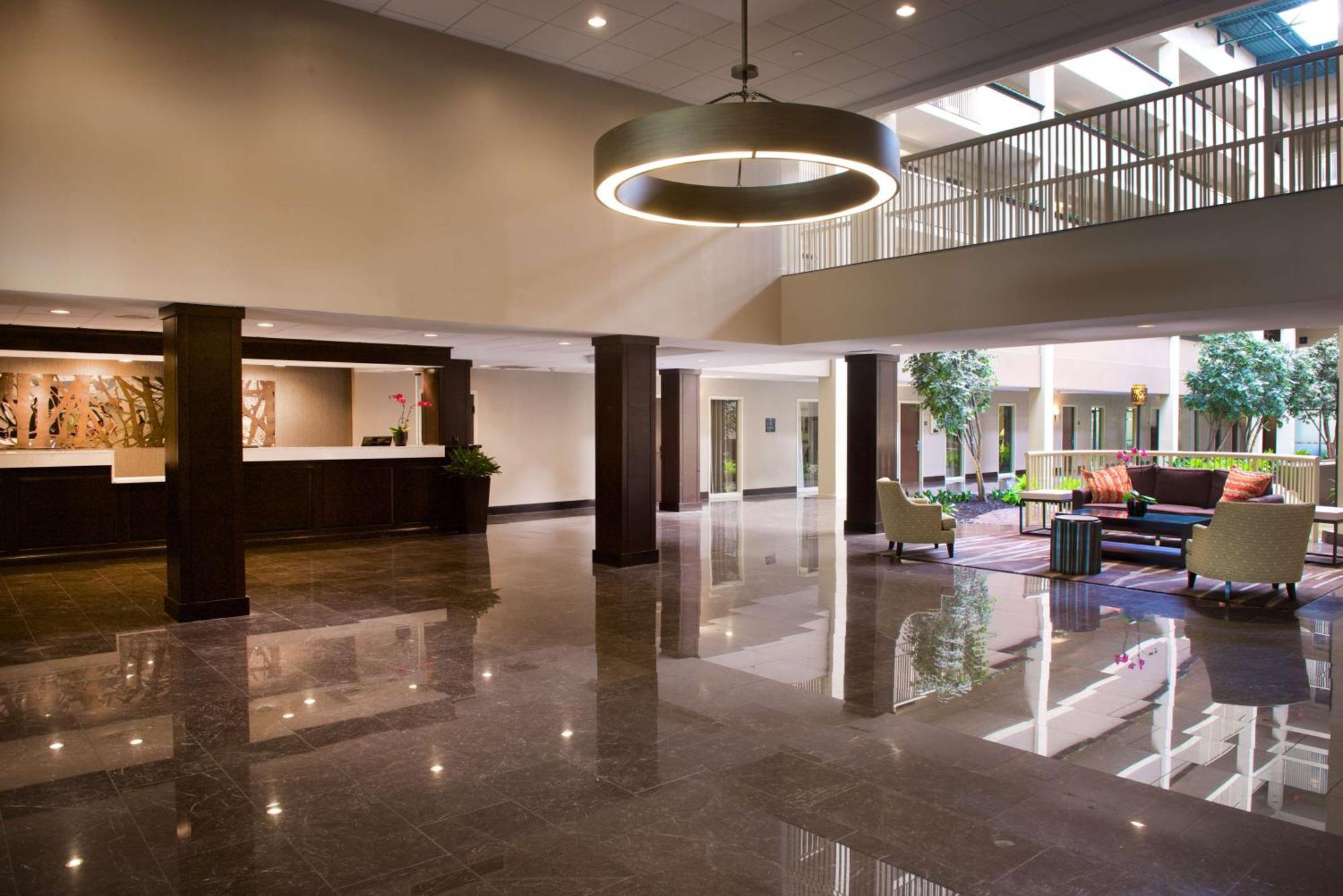 Hotel Embassy By Hilton Airport Philadelphia