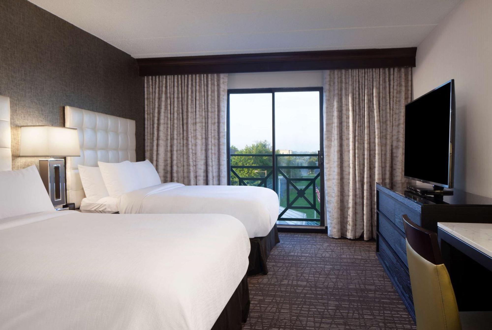 Embassy By Hilton Airport Hotel Filadelfia