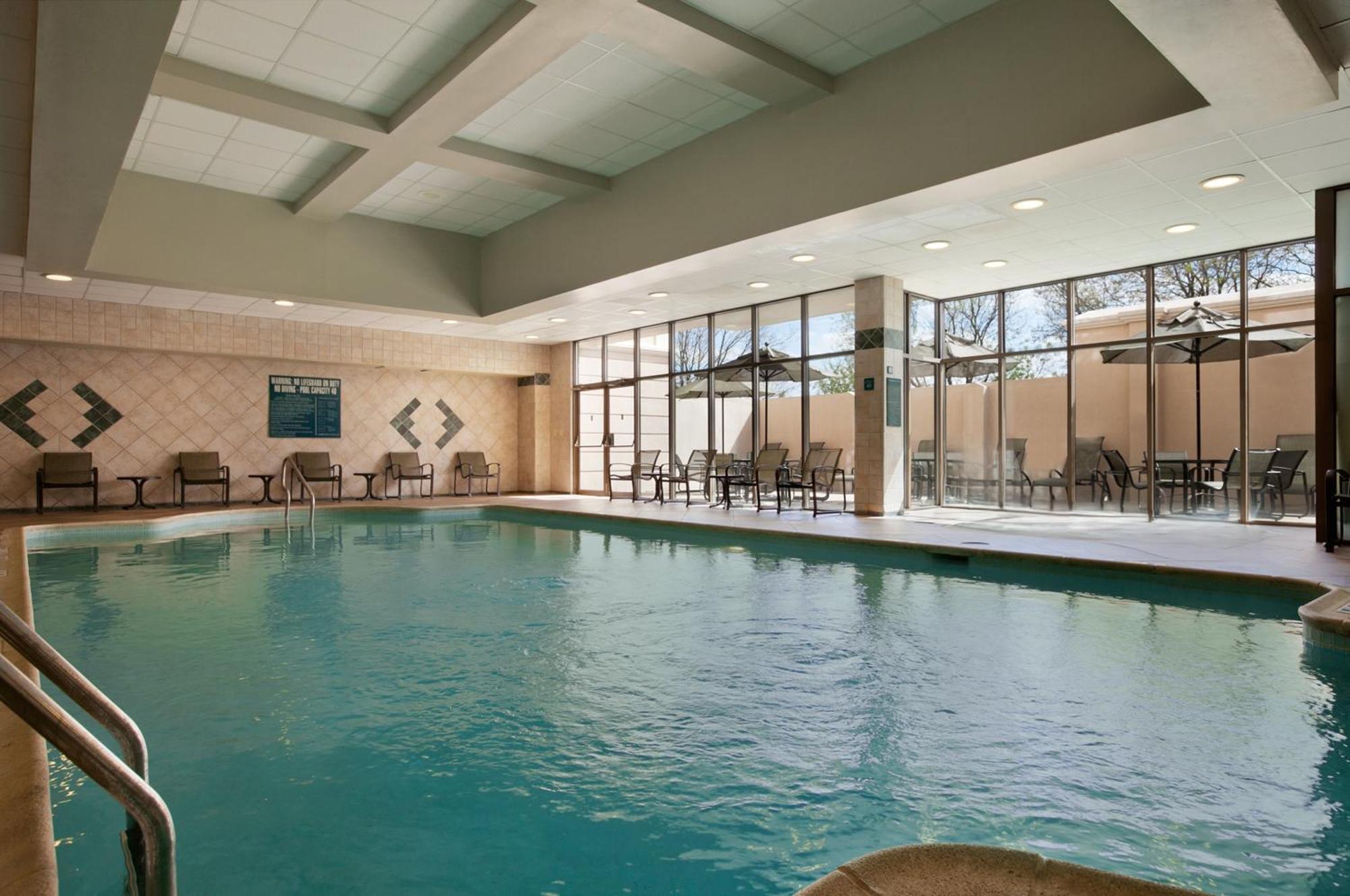 Embassy By Hilton Airport Hotel 4*