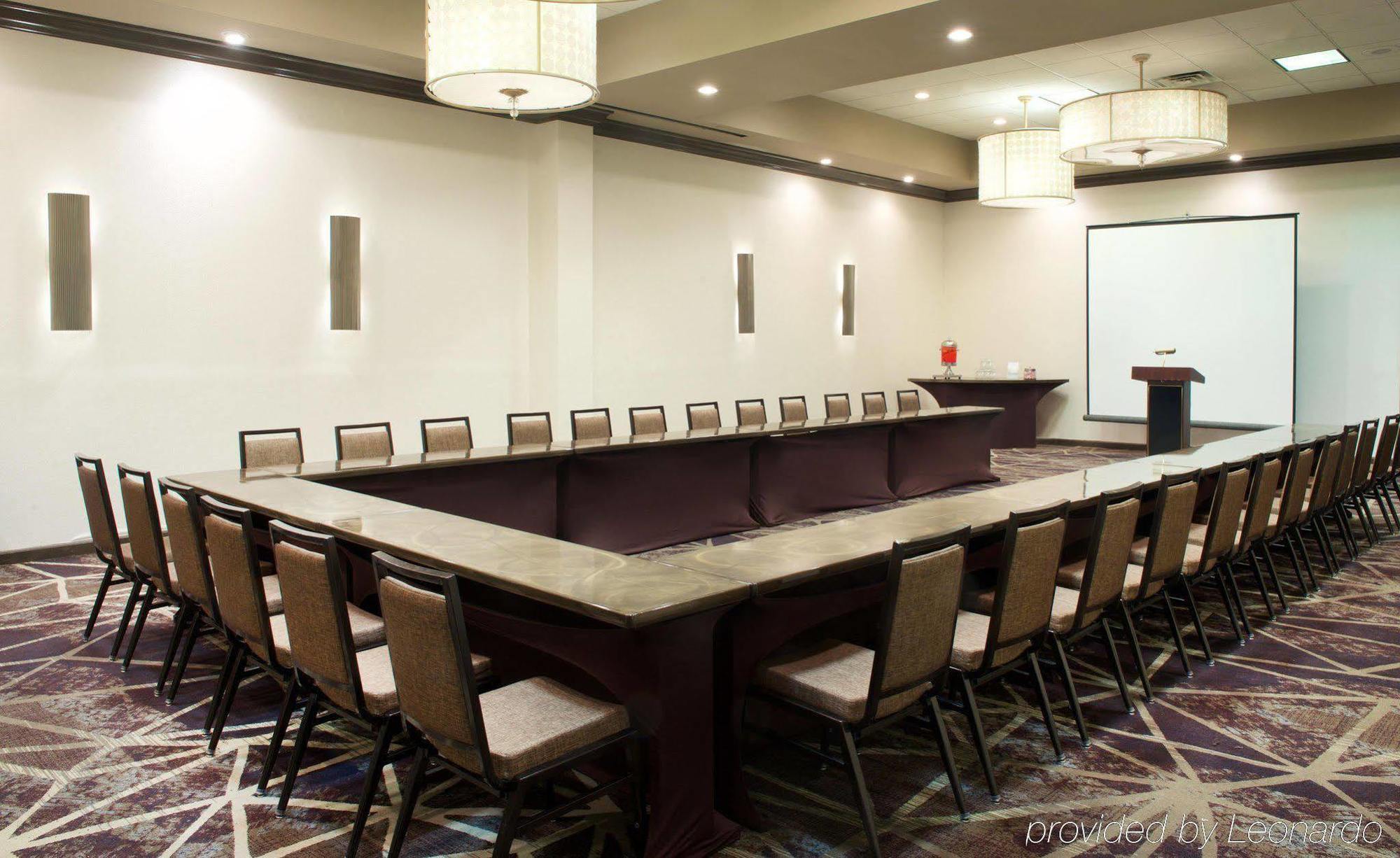 Embassy By Hilton Airport 4* Filadelfia