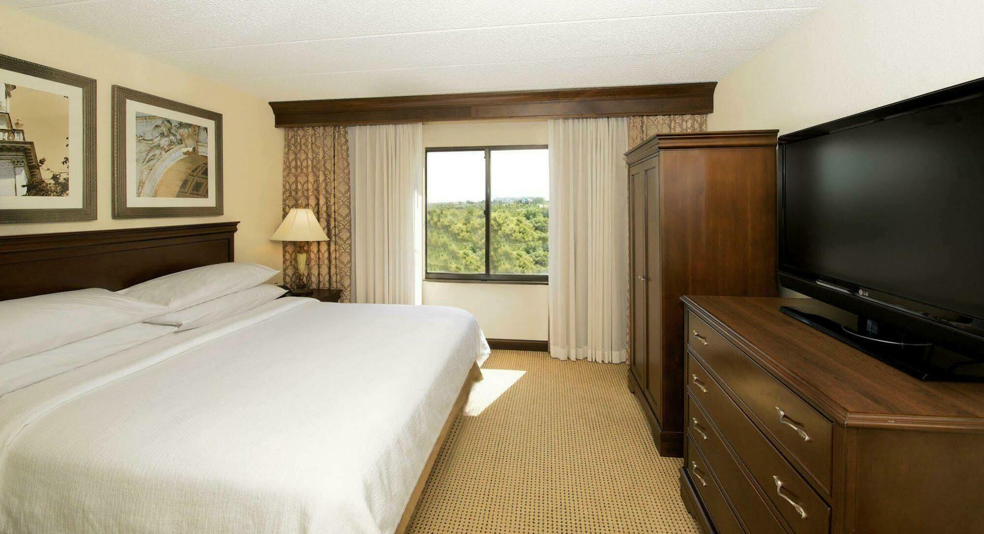 Embassy By Hilton Airport Hotel Philadelphia